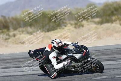 media/Dec-01-2025-Moto Forza (Mon) [[2daa91e15f]]/2-Intermediate Group/Session 4 Turn 9/